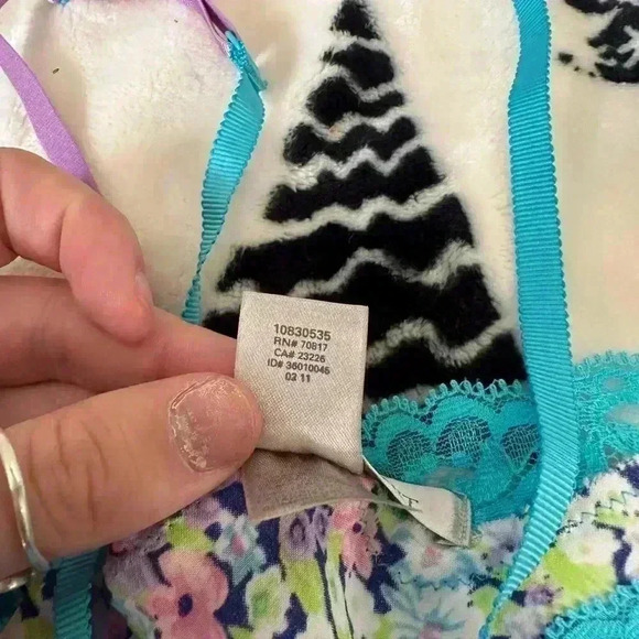 Vintage Victoria secret slip dress size small - Picture 5 of 5